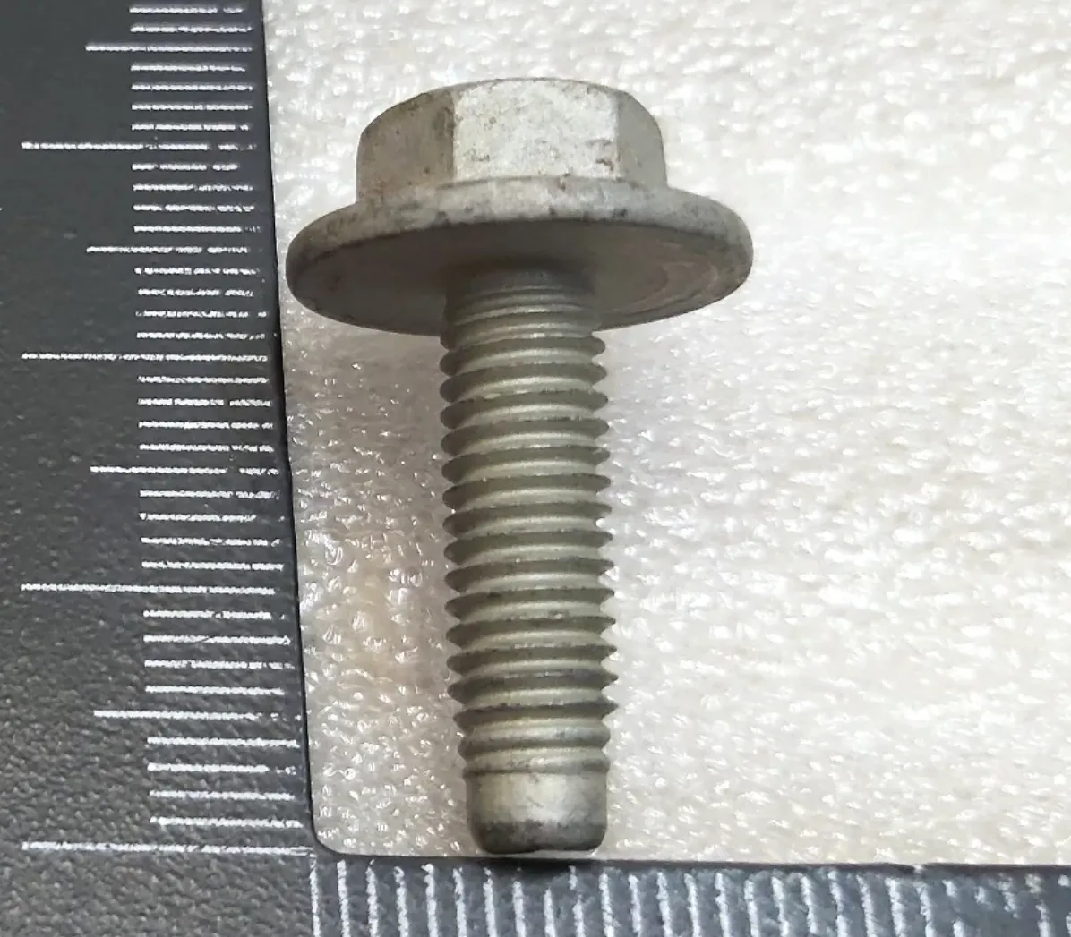 1454541-00-A Болт М6-10Х21 BOLT