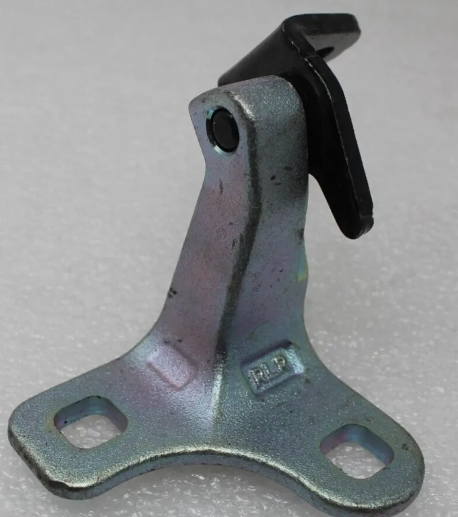 1801465-ST-A Нижня петля задніх дверей права DOOR HINGE – REAR – LOWER – RIGHT HAND