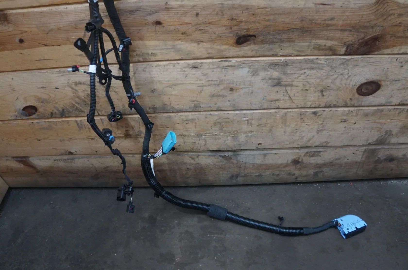 1682240-00-G Жгут кузова (коробу) лівий HARNESS-BED LEFT