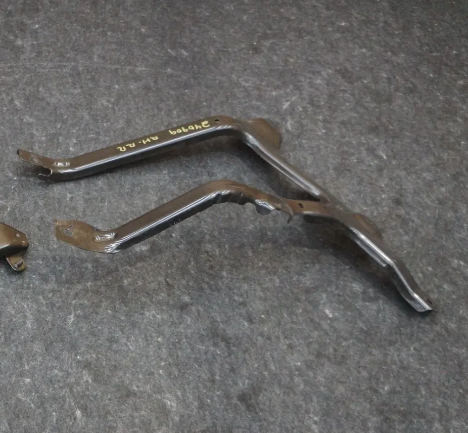 1807707-00-H Правий кронштейн дифузора DIFFUSER BRACKET – RIGHT HAND