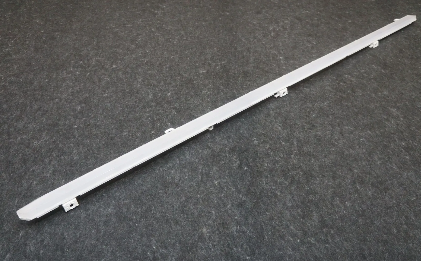1806766-00-F Підсвітка вантажної платформи – ліва сторона BED LIGHT – LEFT HAND