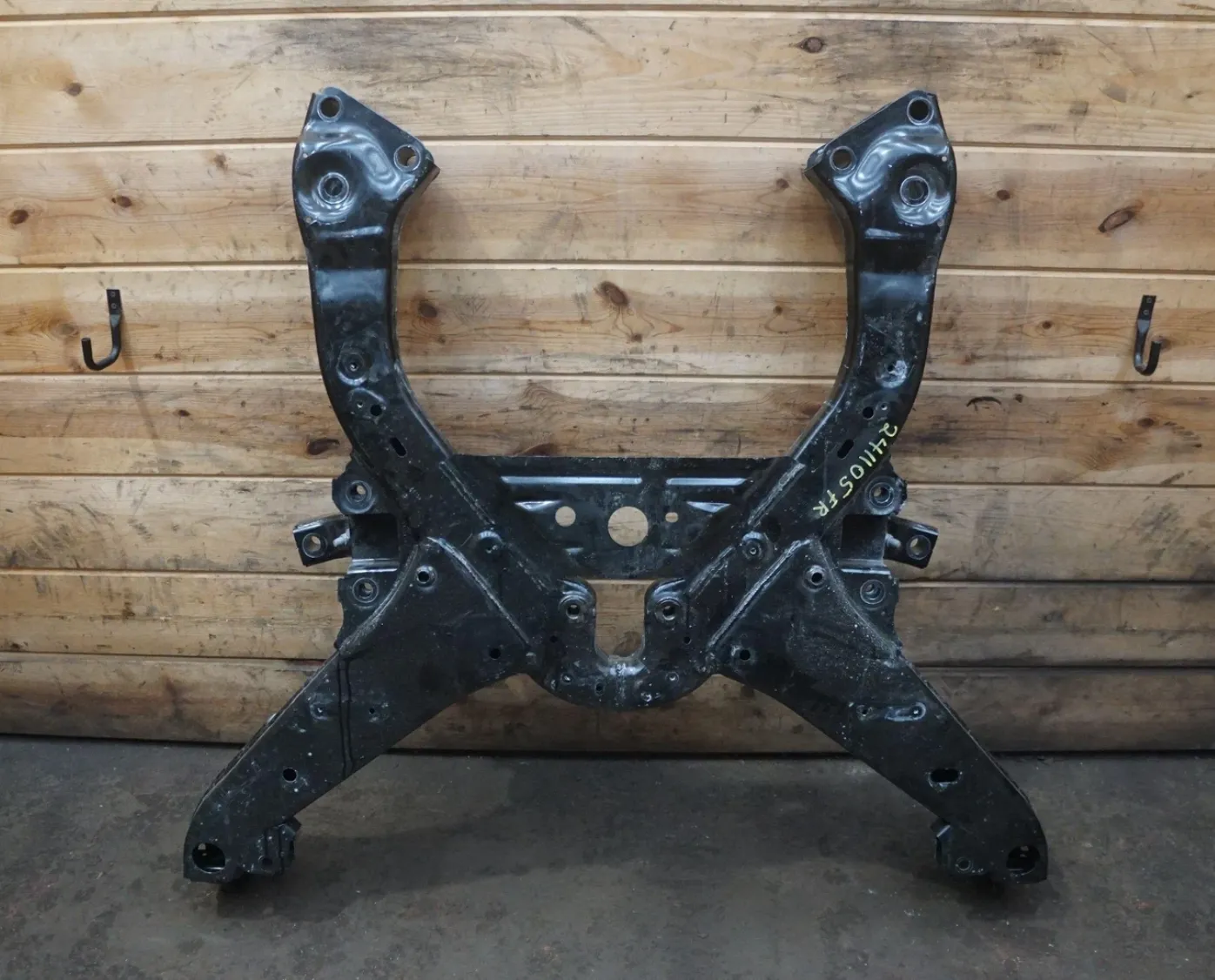 1250521-00-D Передній підрамник FRONT SUBFRAME
