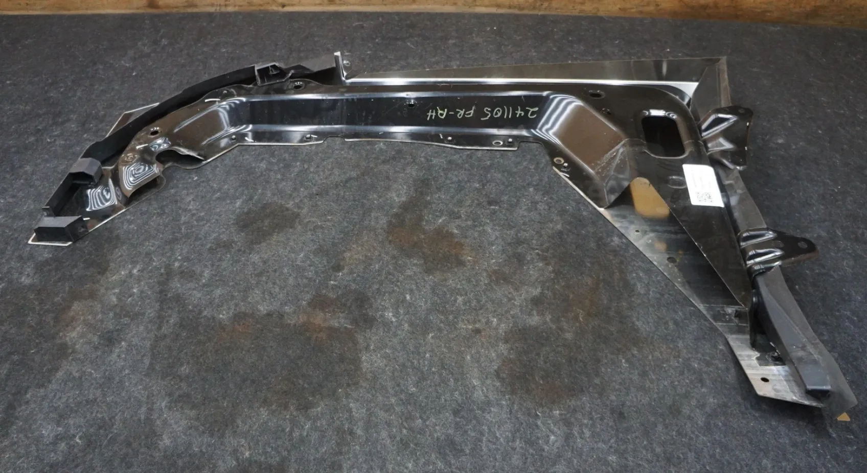 1900764-9F-A Збірка правої панелі крила серії Foundation ASSEMBLY – FENDER – FOUNDATION SERIES – RIGHT HAND