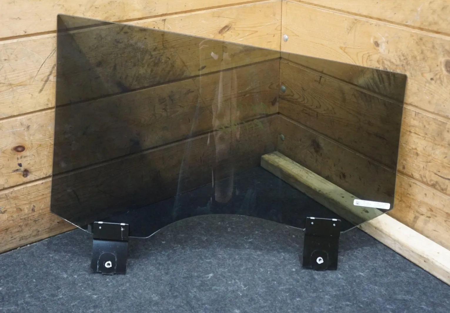 1805871-00-F Рухоме бокове скло задніх дверей праве MOVING SIDE GLASS – REAR – RIGHT HAND