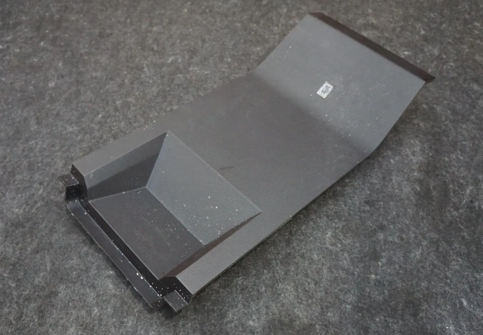 1850330-00-E Передня панель — збірка FRONT PANEL ASSEMBLY