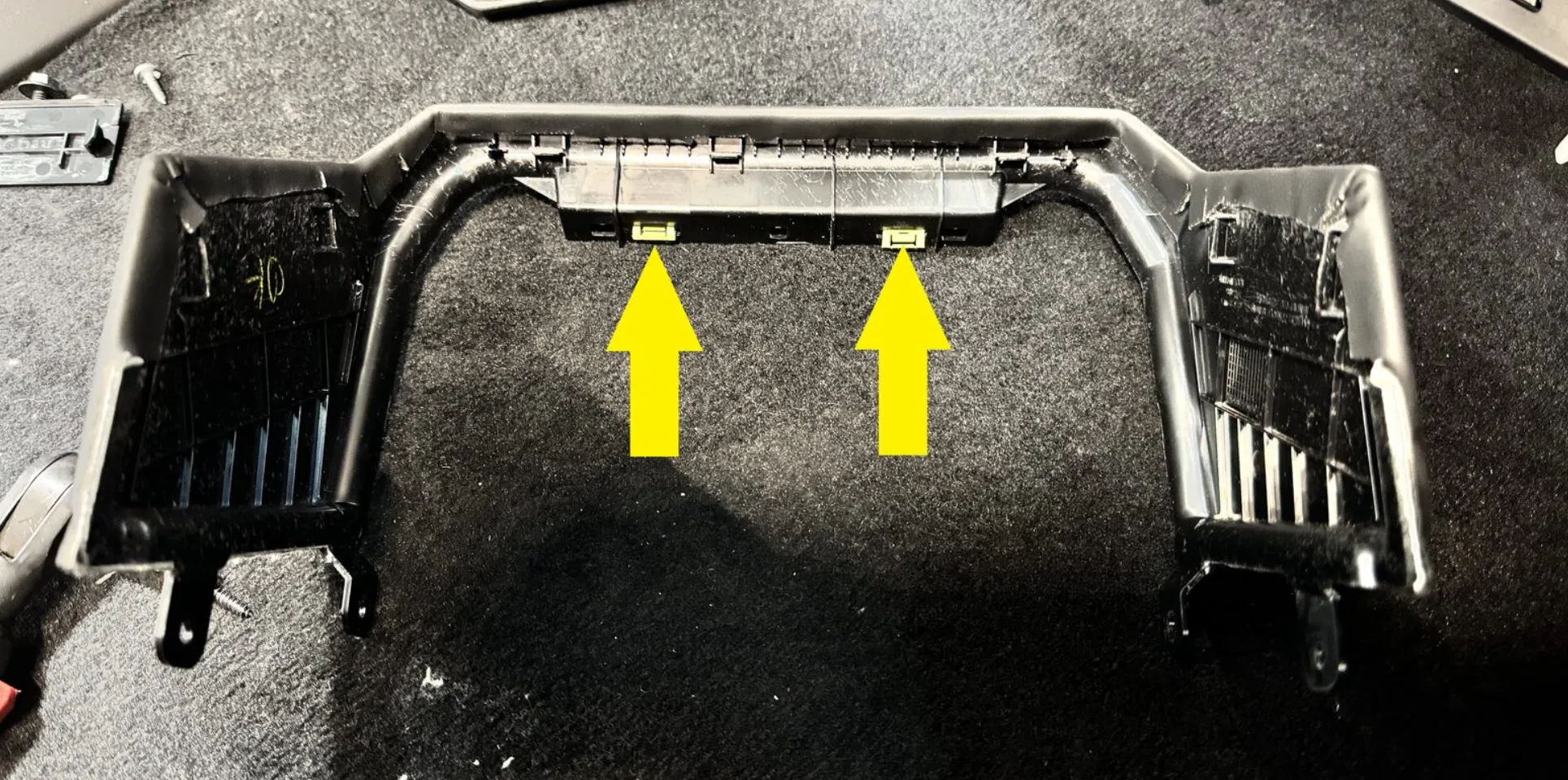 1876731-00-E Кришка консолі AIRWAVE CONSOLE CAP