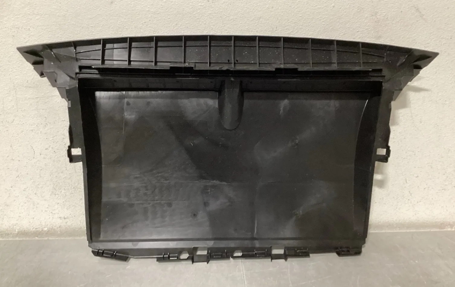 1738006-00-C Активна заслінка передньої решітки ACTIVE GRILLE SHUTTER