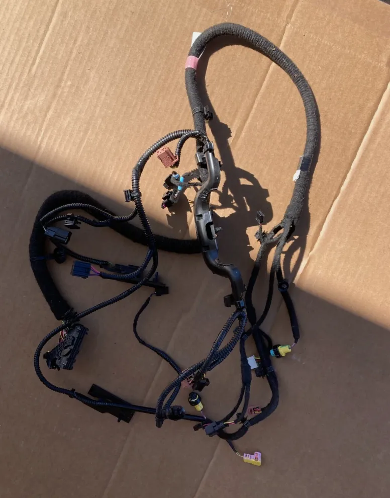 1682249-00-F Жгут проводки сидіння першого ряду — лівий бік 1R SEAT HARNESS ASSEMBLY – LEFT HAND