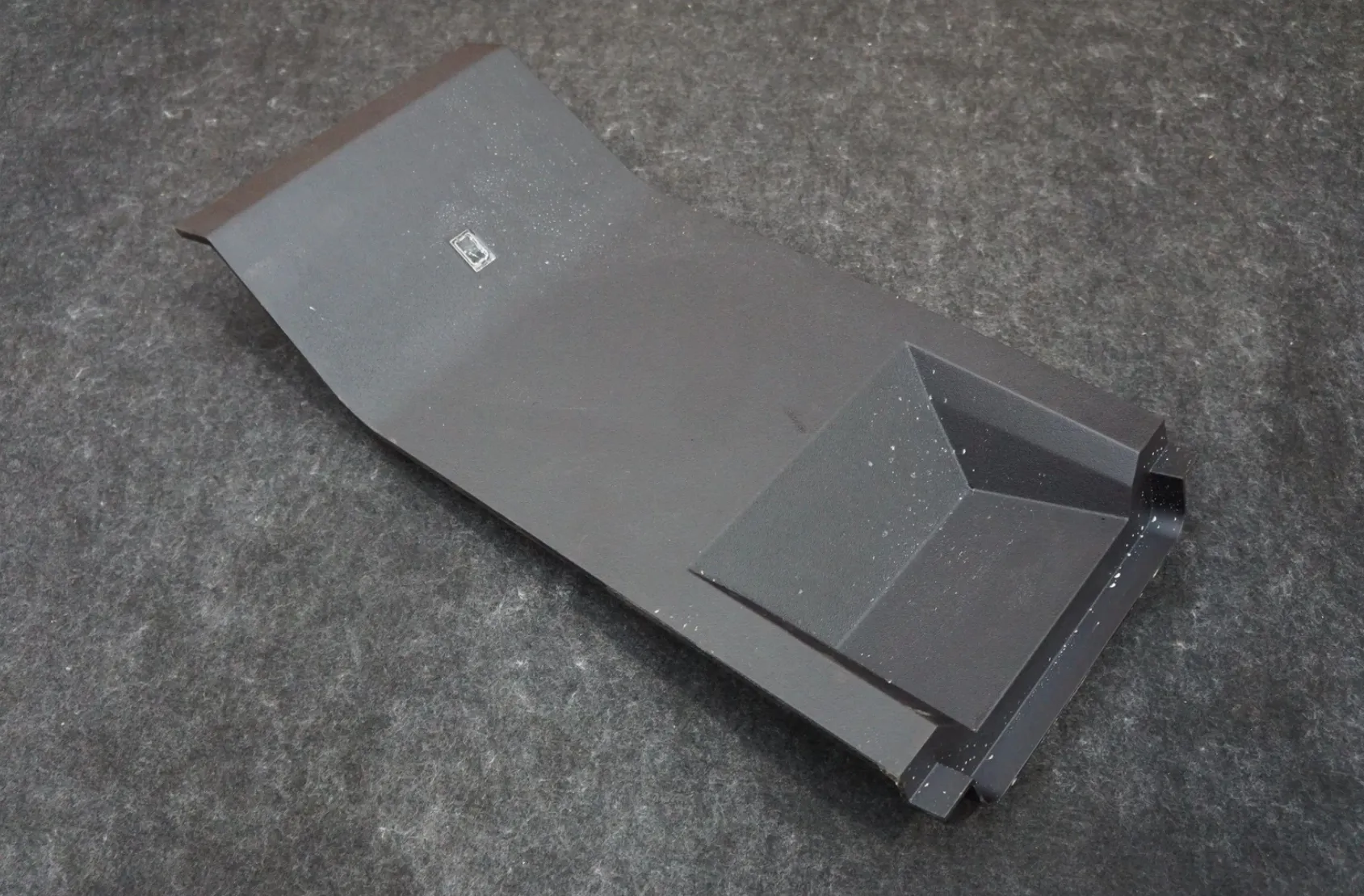 1850330-00-E Передня панель — збірка FRONT PANEL ASSEMBLY