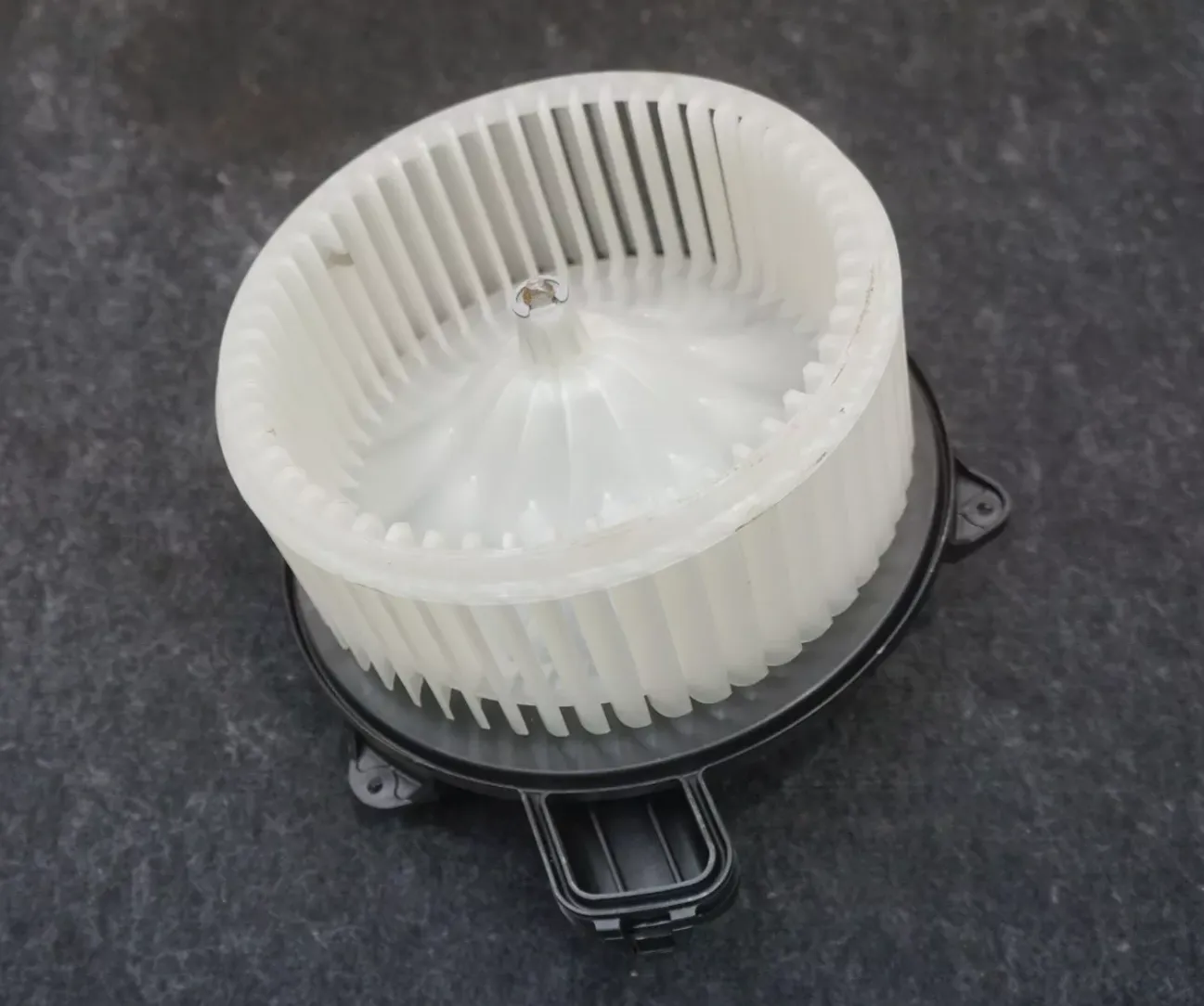 1933574-00-C Повітродув (вентилятор) системи кондиціонування HVAC BLOWER