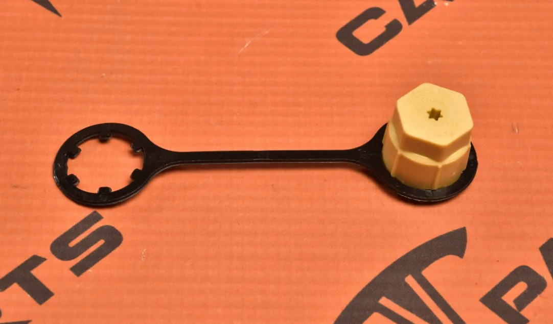 1452639-00-A Кришка заливного порту кондиціонера — високий тиск — R1234YF  AC FILL PORT CAP – HIGH PRESURE – R1234YF