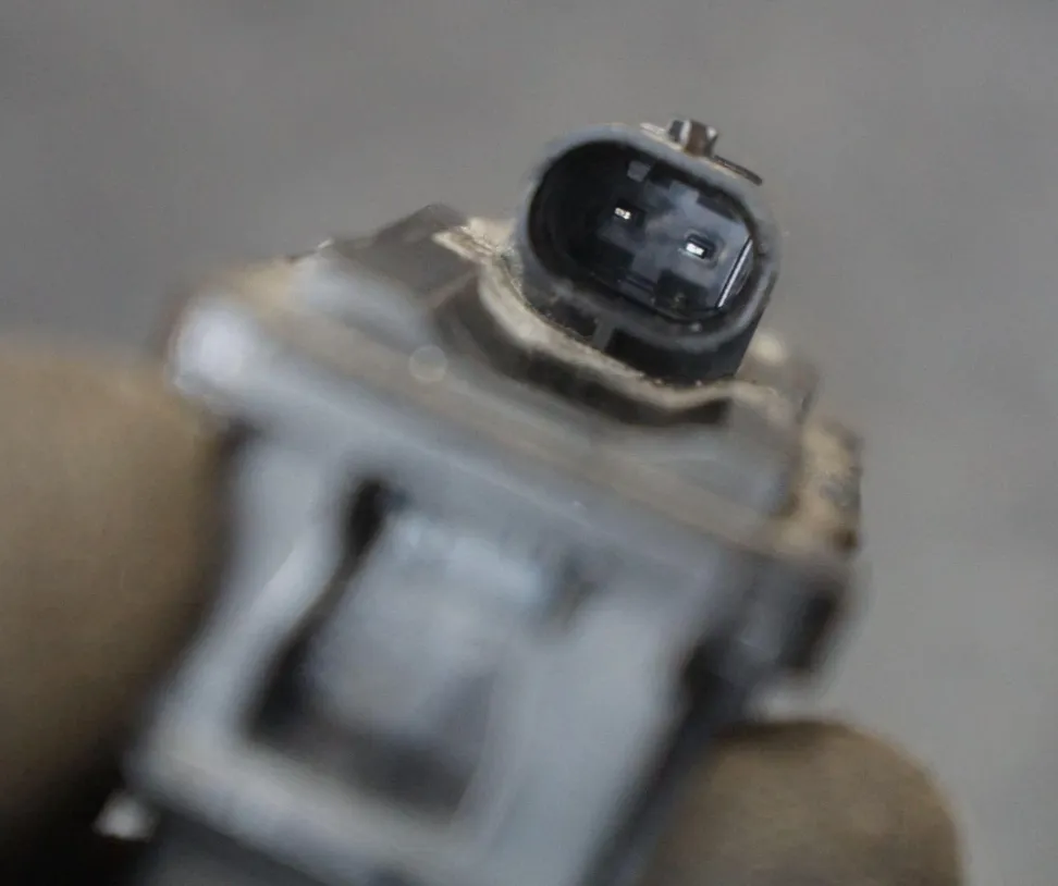 1819393-00-C Кнопка відкривання переднього багажника FRUNK SWITCH
