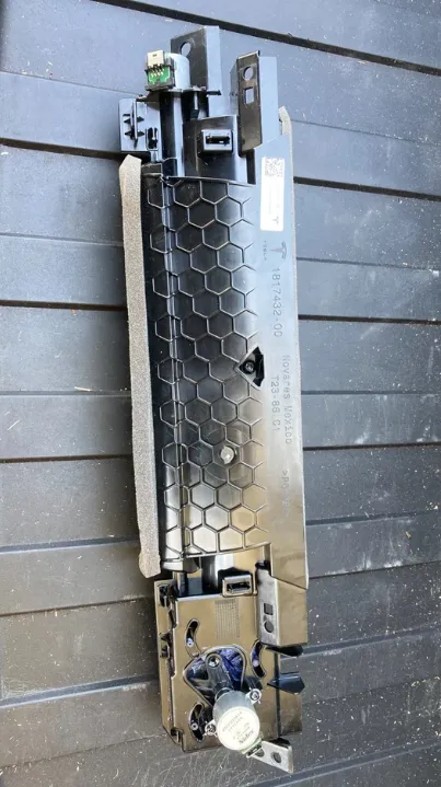 1817432-00-I Модуль повітряного потоку (Airwave) приладової панелі IP AIRWAVE MODULE