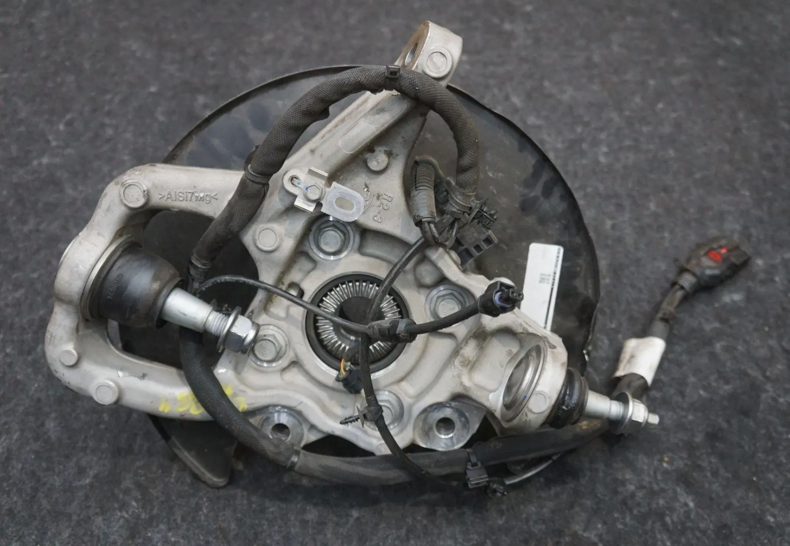 1250416-11-D ЗАДНІЙ КУЛАК КУЛАКА – ПРАВИЙ REAR KNUCKLE ASSEMBLY – RIGHT HAND