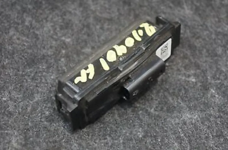 1819393-00-C Кнопка відкривання переднього багажника FRUNK SWITCH
