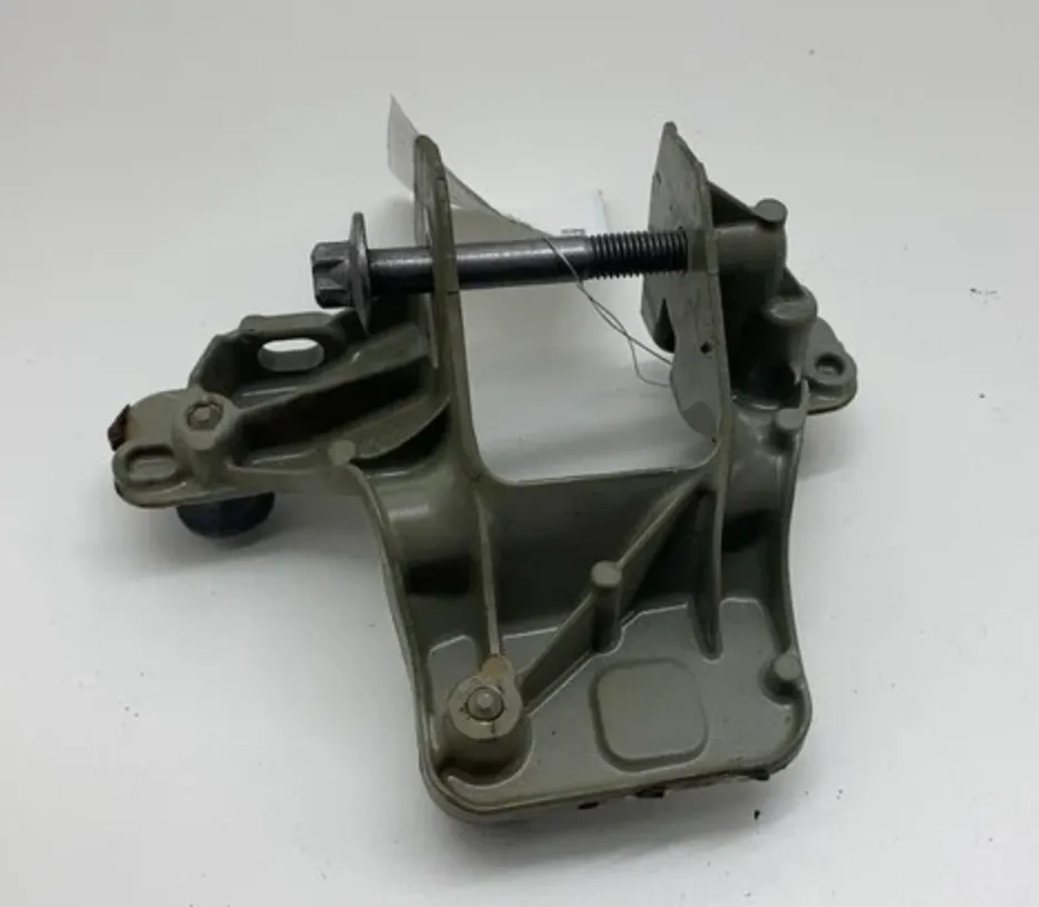 1817174-ST-C Ліва передня опора двигуна FRONT MOTOR MOUNT – LEFT HAND