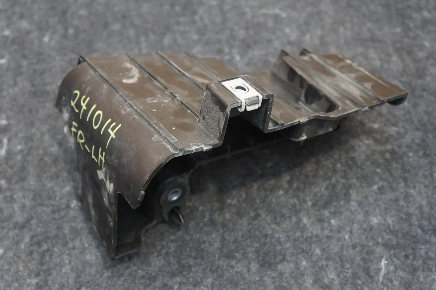 1816610-00-B Переднє посилення порога-ступені — ліва сторона FRONT ROCKER STEP REINFORCEMENT – LEFT HAND