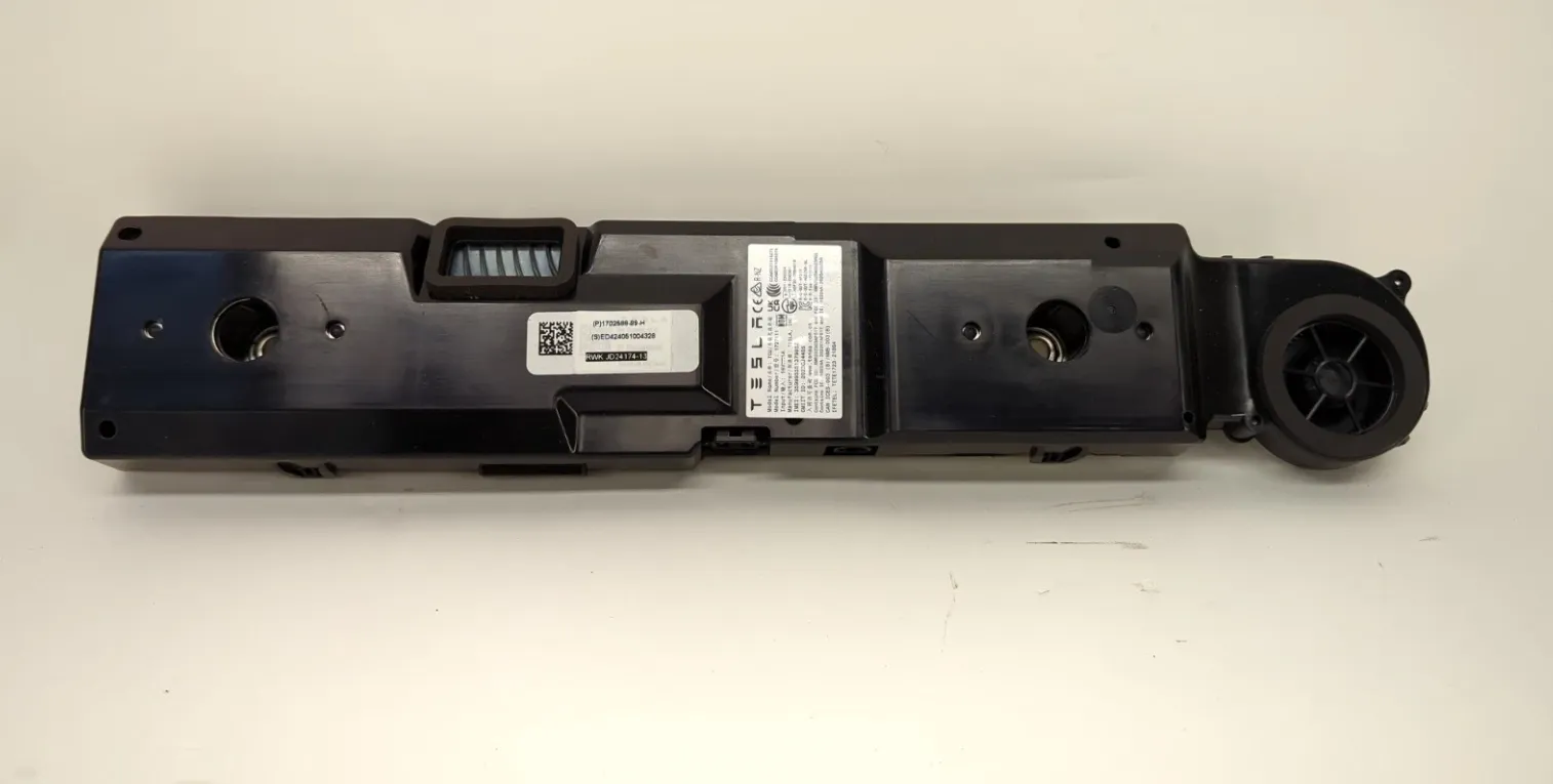 1702588-S0-I Блок управління телематики (TCU) з підтримкою LTE TELEMATICS CONTROL UNIT – TCU – LTE