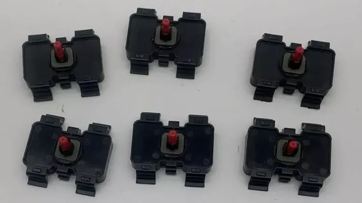 1858672-99-C Кронштейн декоративної накладки даху ROOF APPLIQUE BRACKET