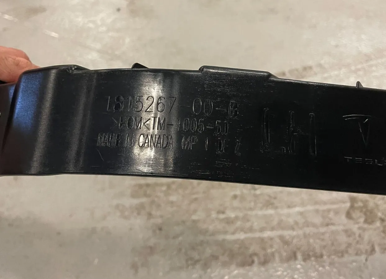 1815266-00-C Лівий опорний кронштейн SUPPORT BRACKET – LEFT HAND