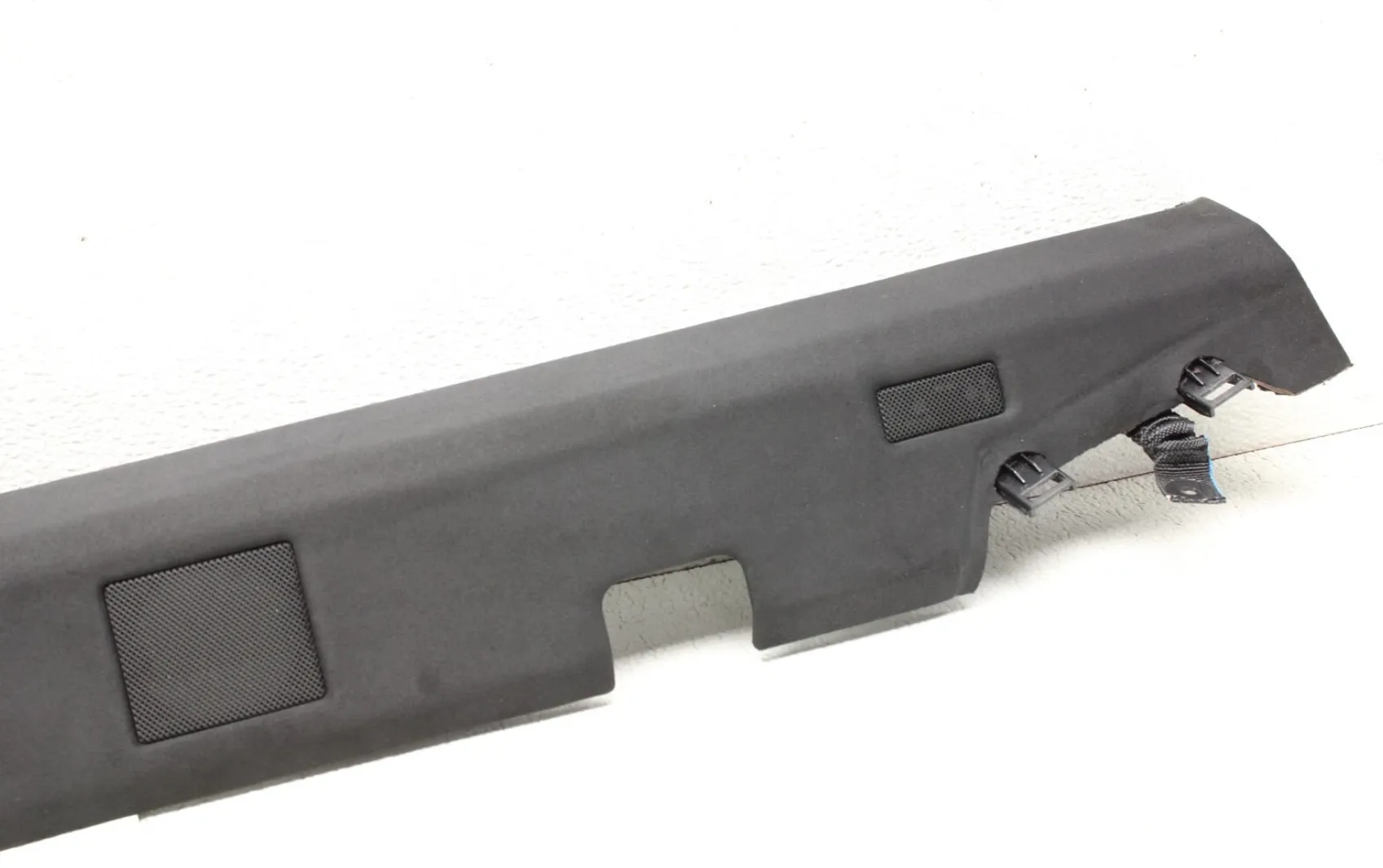 1905513-90-E Оздоблення верхньої частини передньої лівої стійки (A-подібної) A-PILLAR UPPER TRIM – LEFT HAND