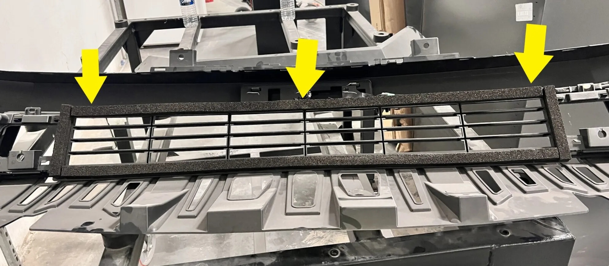 1846457-00-A Верхня/нижня поролонова ущільнювальна прокладка FOAM SEAL – UPPER/LOWER