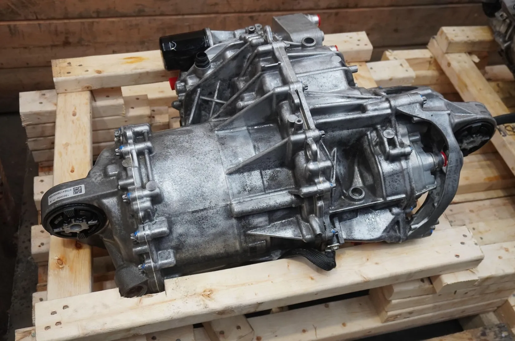 1920000-T1-L Передній привідний агрегат — триприводний FRONT DRIVE UNIT – TRI MOTOR