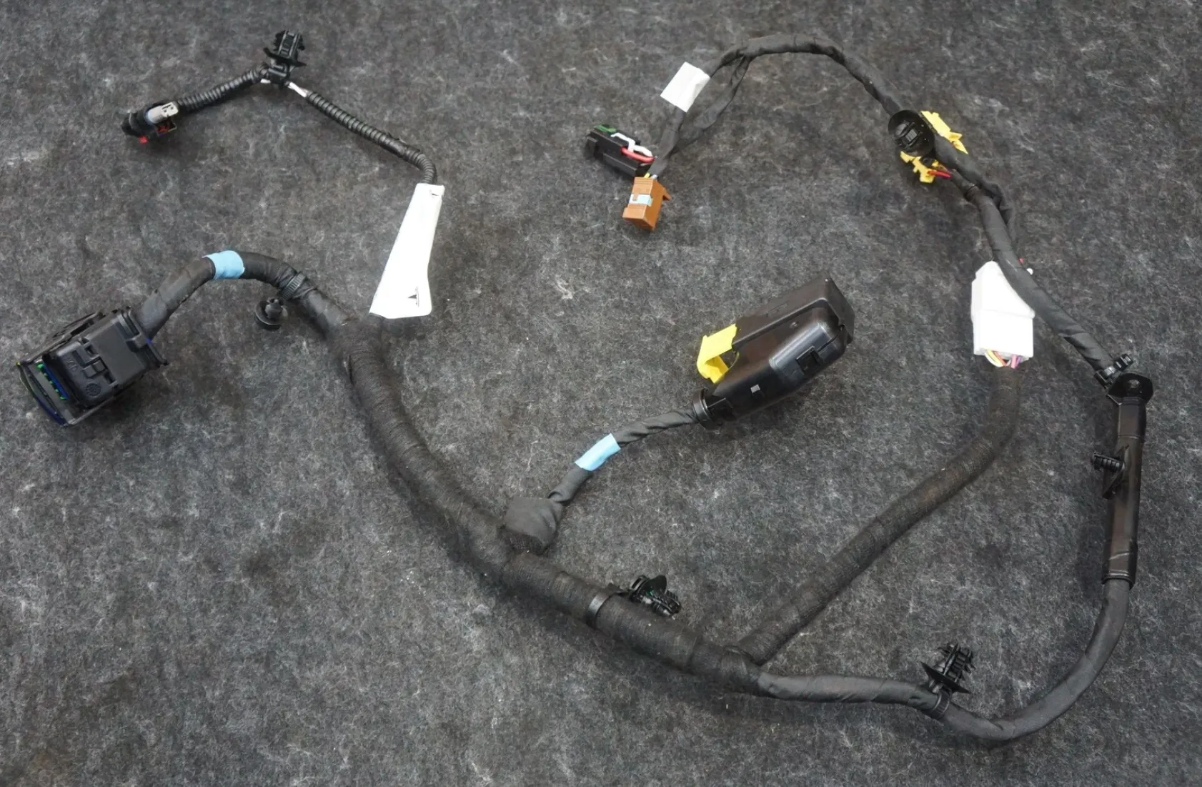 1682242-00-K Жгут-перемичка керма HARNESS – STEERING JUMPER