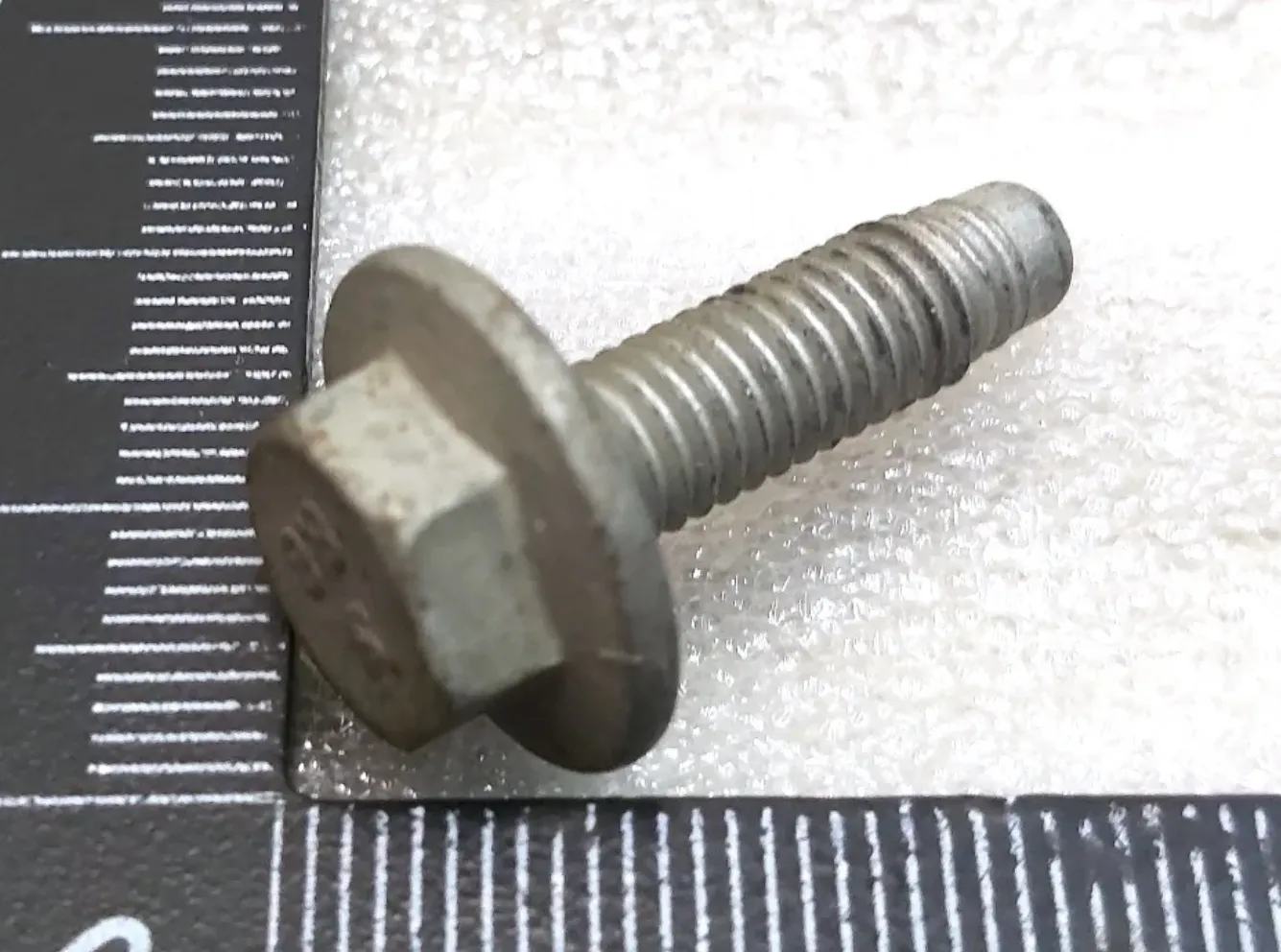 1454541-00-A Болт М6-10Х21 BOLT