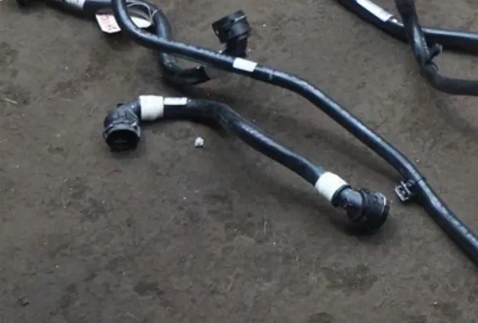 1704292-00-B Шланг подачі силового агрегату HOSE POWERTRAIN SUPPLY