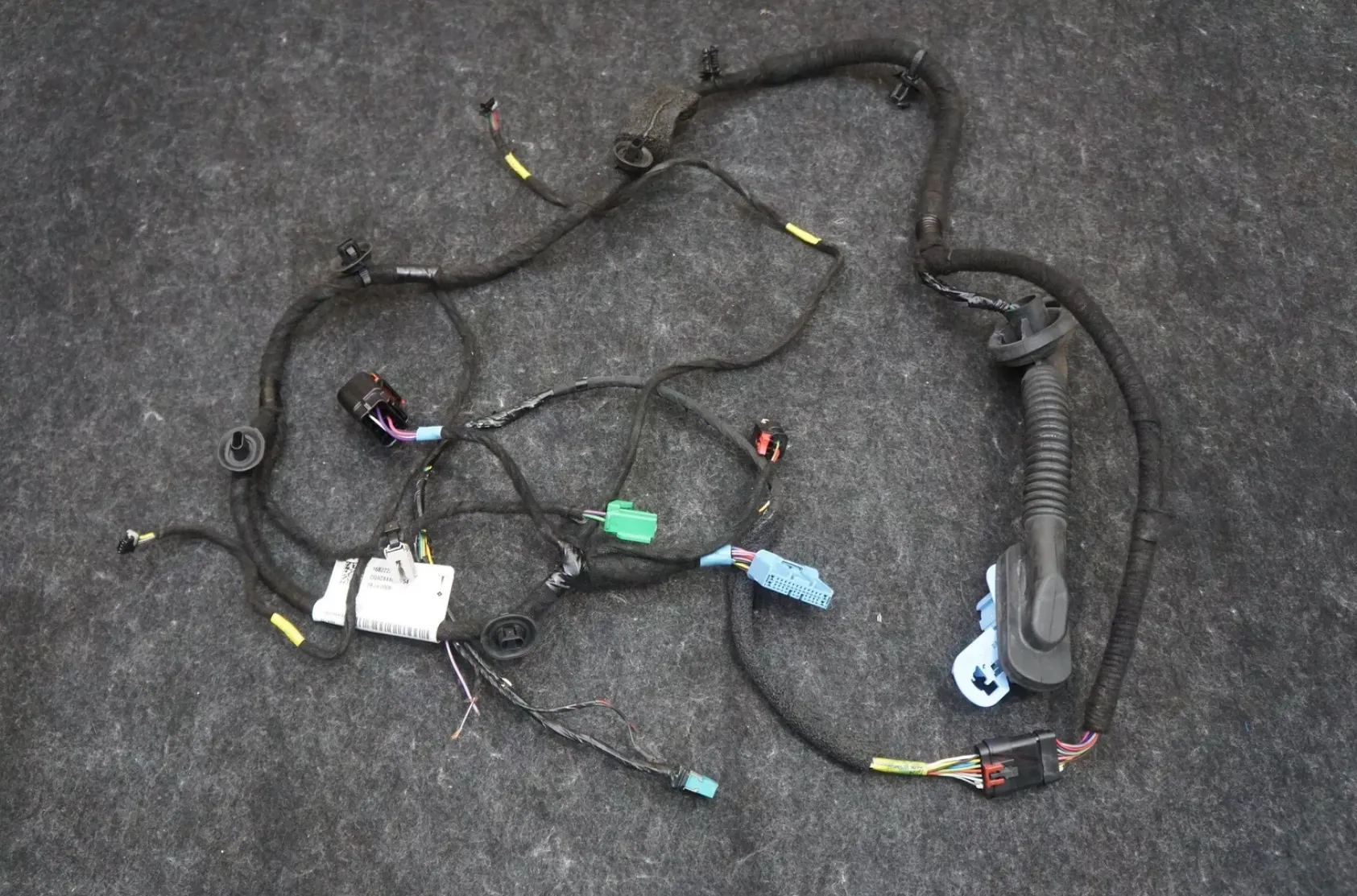 1682223-00-F Жгут передньої лівої двері HARNESS-FRONT LEFT HAND DOOR
