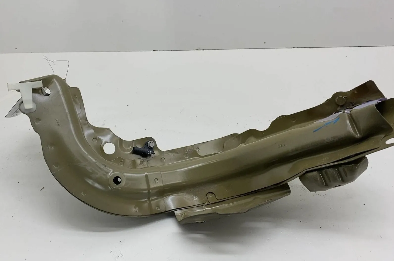 1945865-ST-B Збірка правої балки крила ASSEMBLY – FENDER BEAM – RIGHT HAND
