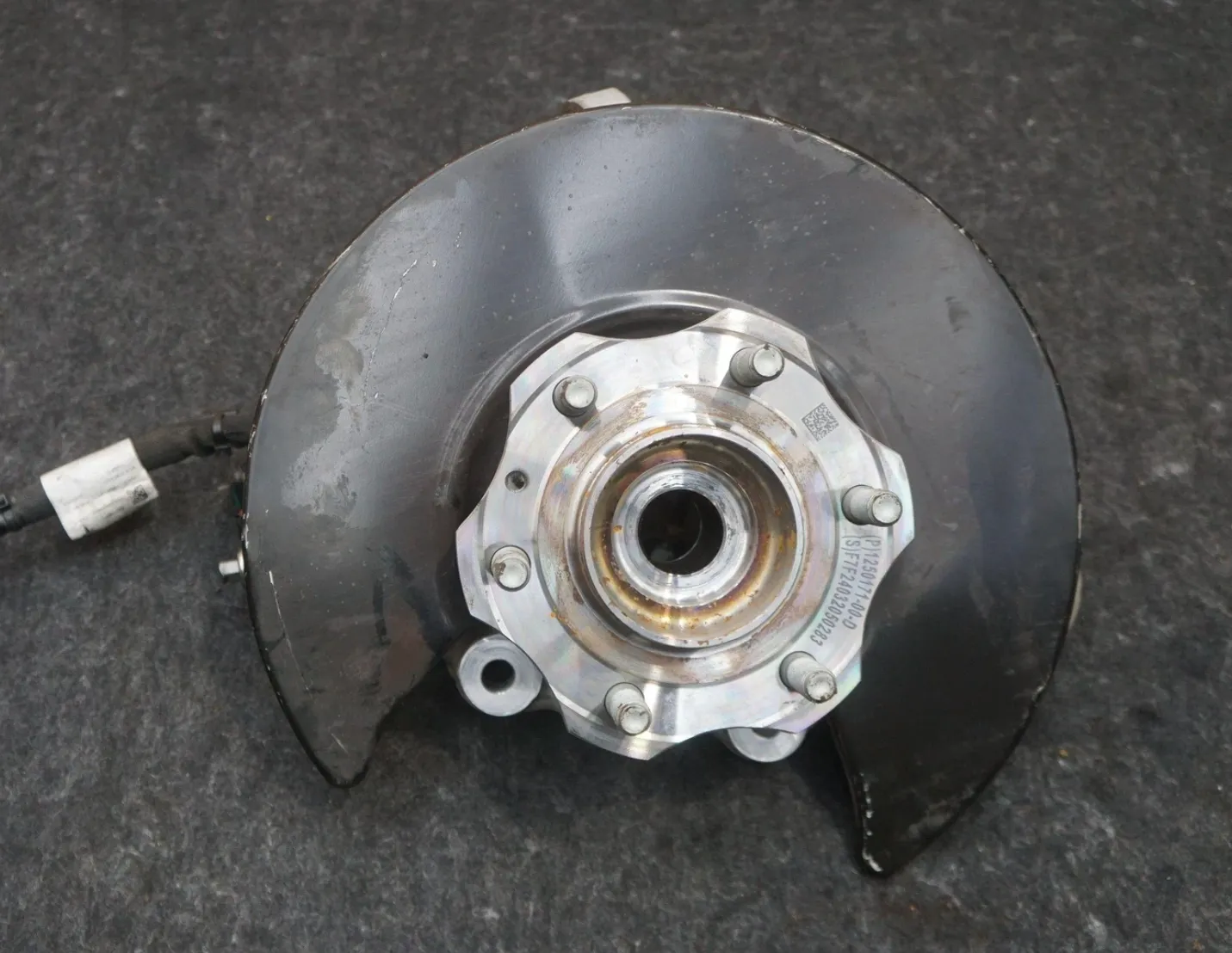 1250416-11-D ЗАДНІЙ КУЛАК КУЛАКА – ПРАВИЙ REAR KNUCKLE ASSEMBLY – RIGHT HAND
