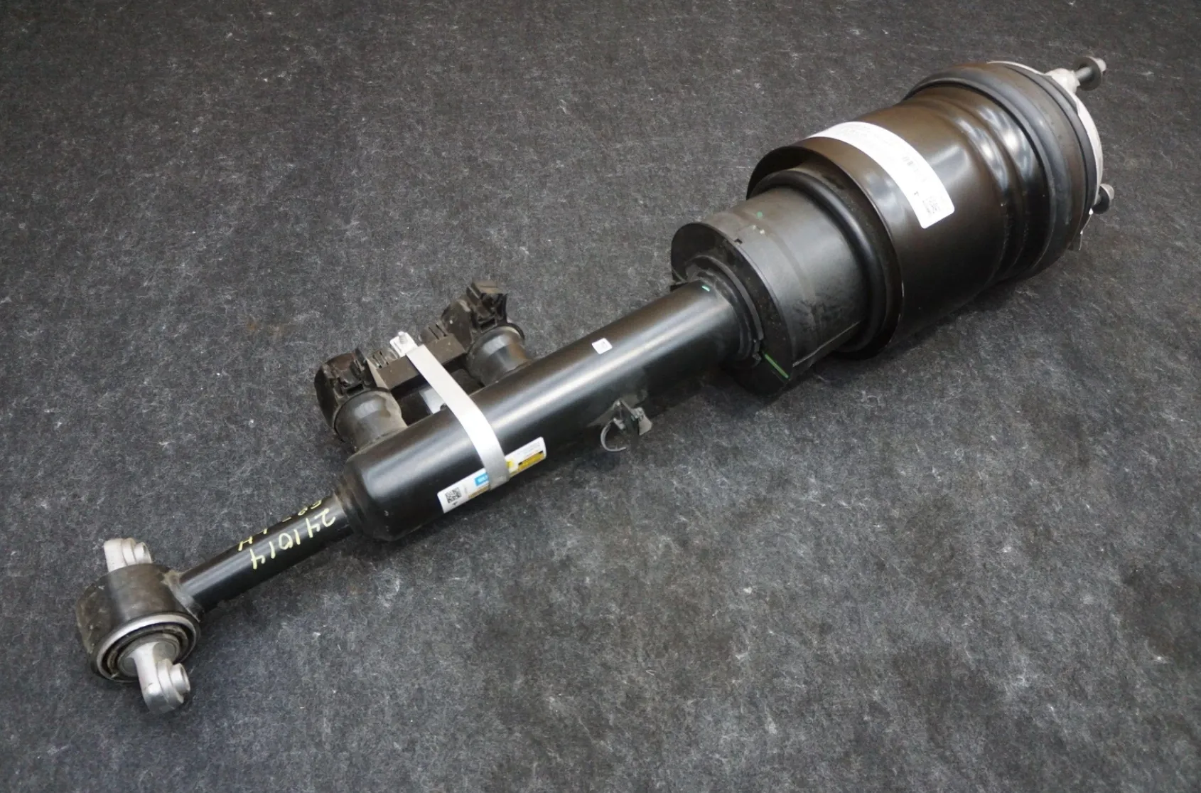1250361-00-E Передній модуль пневматичної пружини — ліва сторона FRONT AIR SPRING MODULE – LEFT HAND