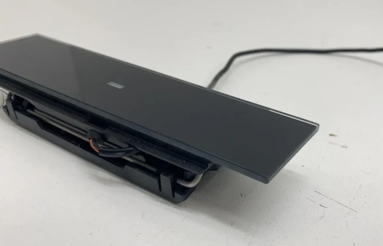 1784574-00-D Спусковий механізм дверей стійки B — лівий бік B-PILLAR DOOR TRIGGER – LEFT HAND