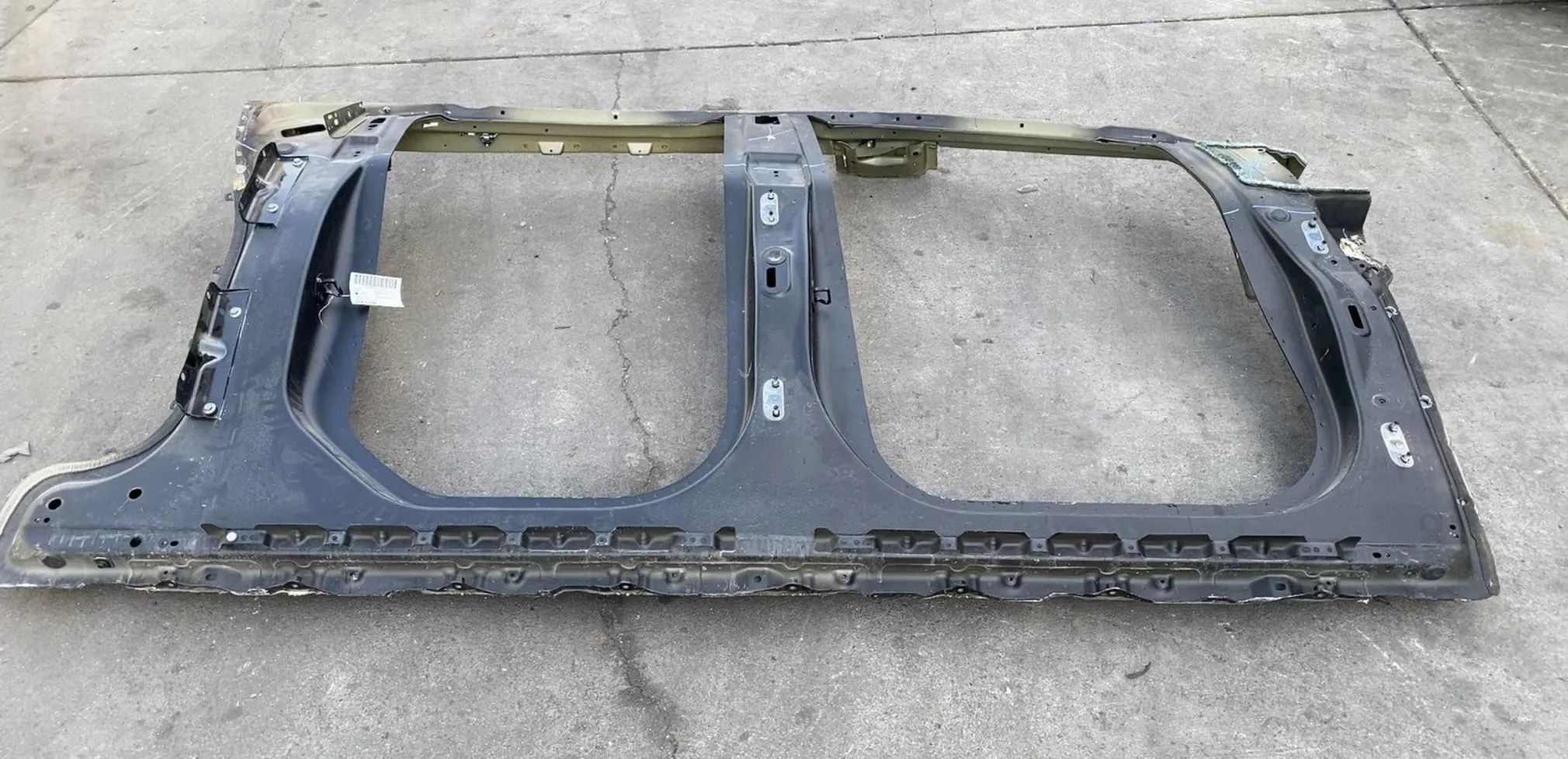 1917292-ST-A Збірка правої зовнішньої бокової частини кузова ASSEMBLY – BODY SIDE OUTER – RIGHT HAND