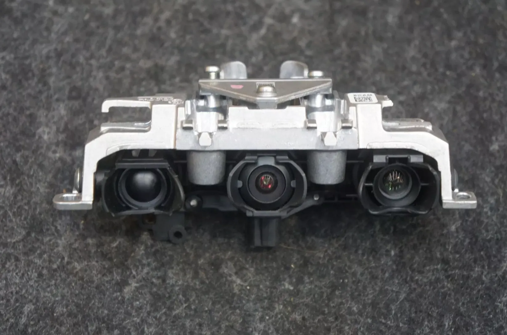 1879037-01-F Передня бі-камера FORWARD BI-CAMERA