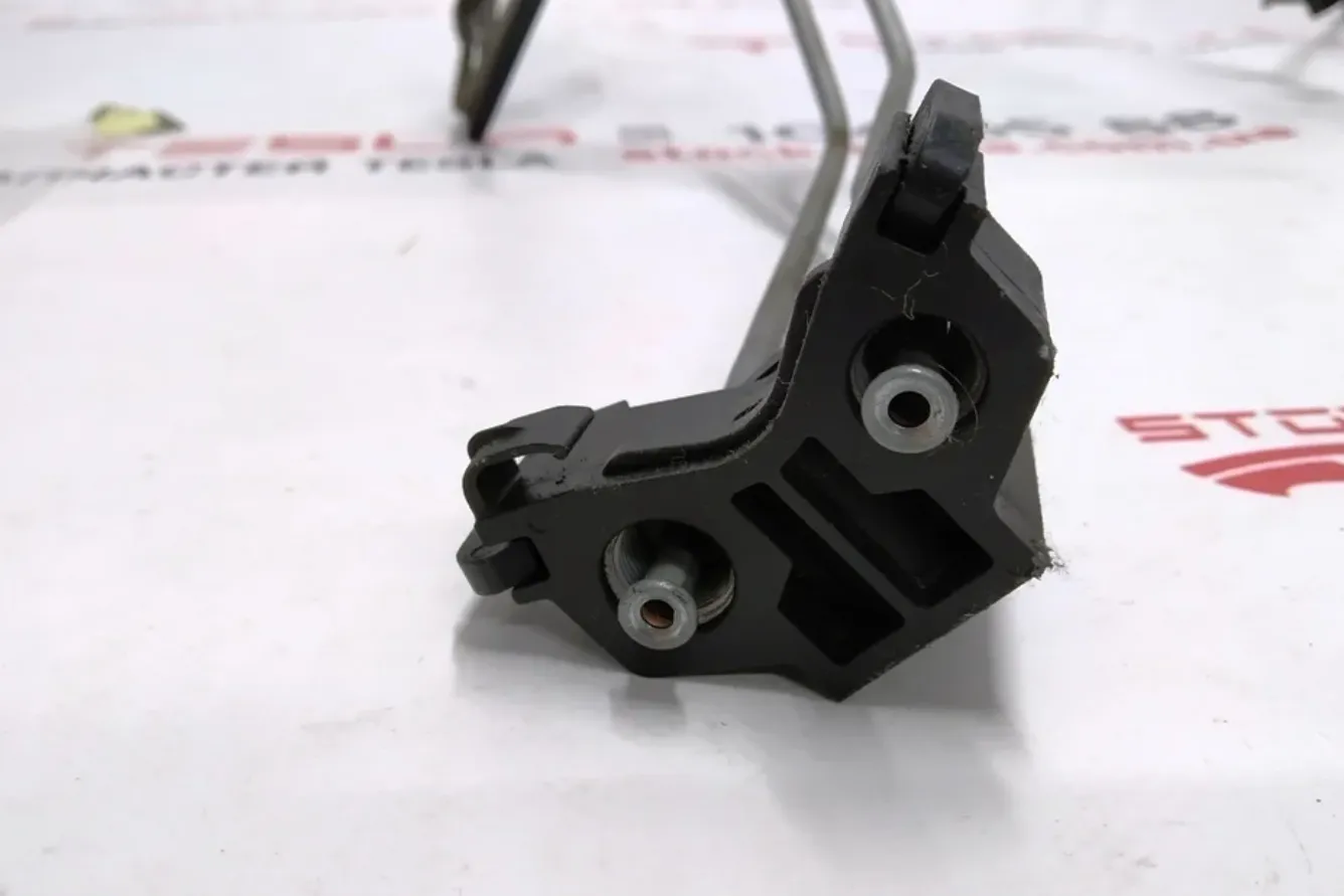 1250712-00-D Передня гальмівна трубка в зборі FRONT BRAKE PIPE ASSEMBLY