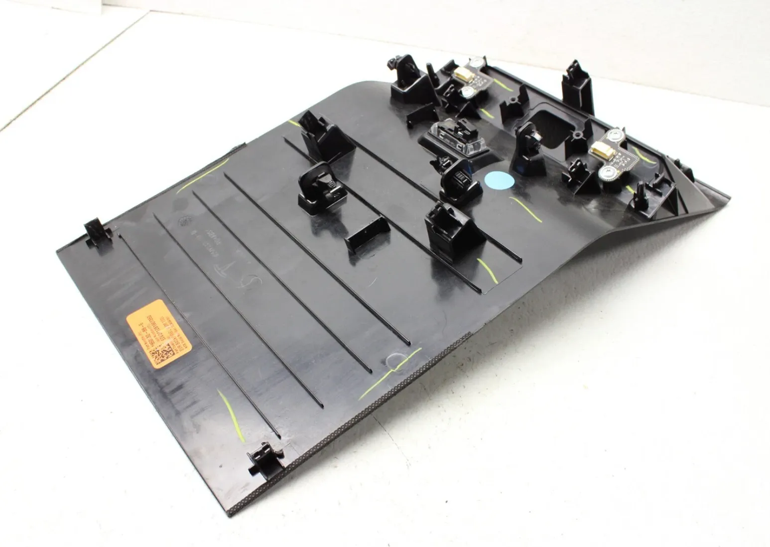 1850332-98-E Задня панель (збірка) BACK PANEL ASSEMBLY