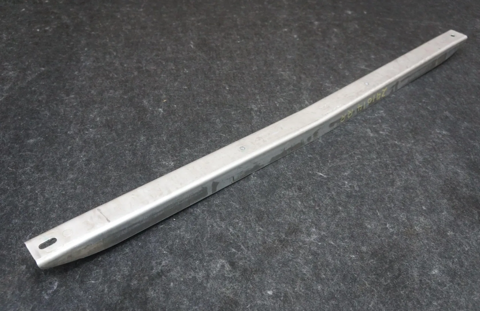 1878860-00-D Нижня поперечина корпусу (кузова) в зборі
 LOWER TUB CROSSMEMBER ASSEMBLY