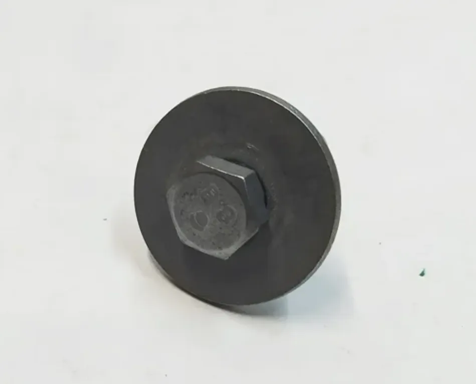 1116646-00-B Болт з плоскою шайбою М6×27 мм клас 8.8 сталь з цинковим нікелевим покриттям матовий BOLT&WSHR[FL]
