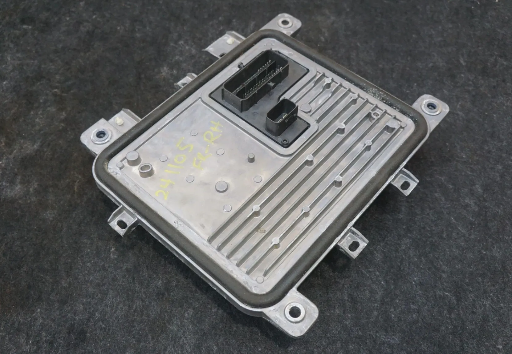 1771458-13-E Контролер середньої напруги — права сторона MID VOLTAGE RIGHT HAND CONTROLLER