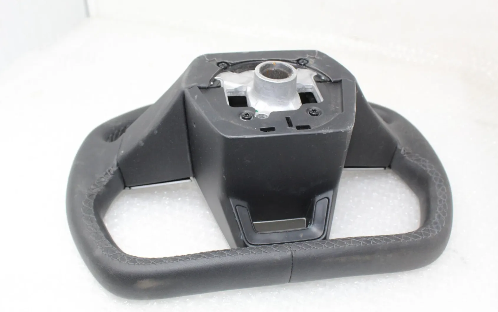 1692551-00-E Кермо PUR з підігрівом STEERING WHEEL PUR HEATED