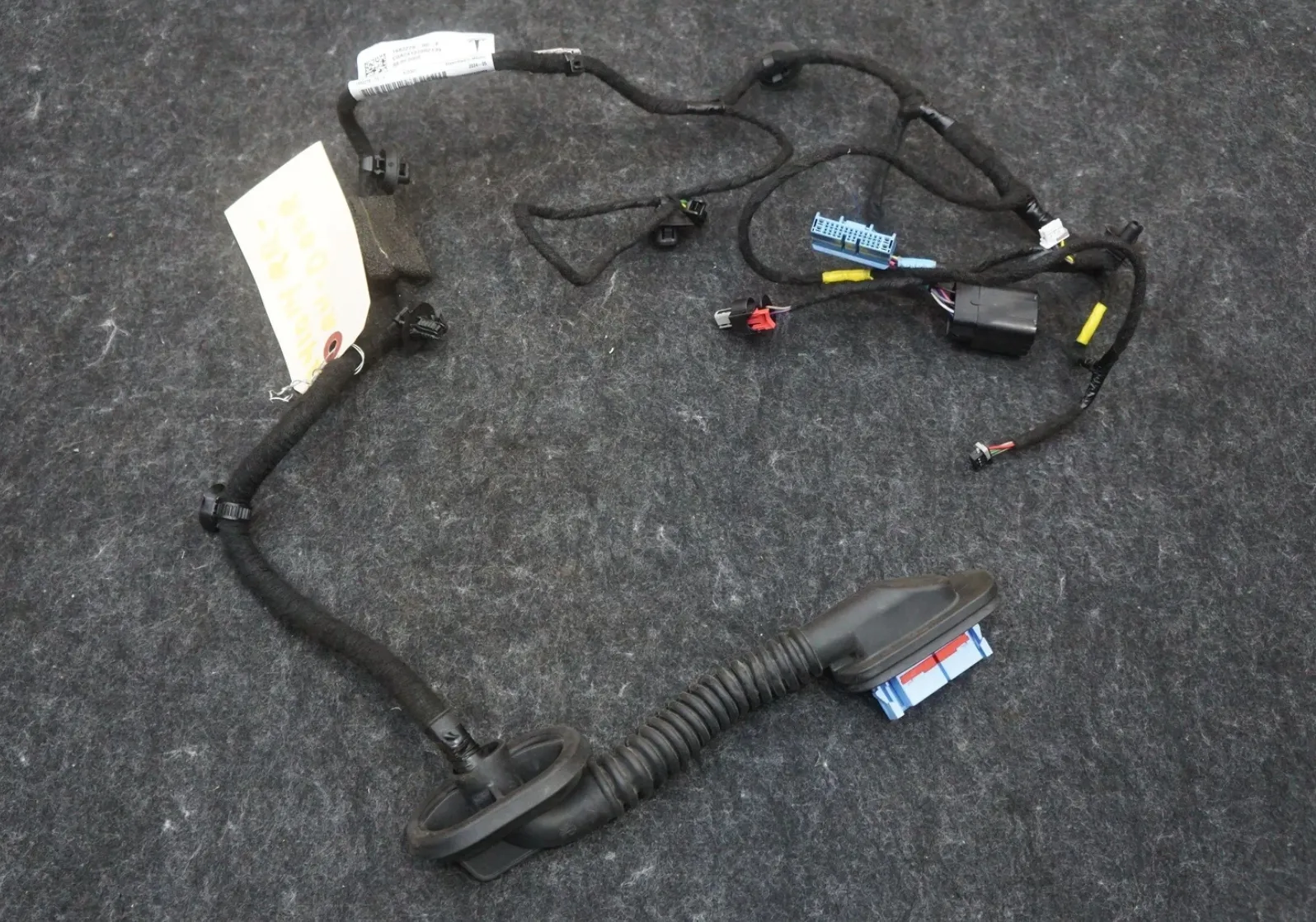 1682226-00-F Жгут задньої правої двері HARNESS-REAR RIGHT HAND DOOR