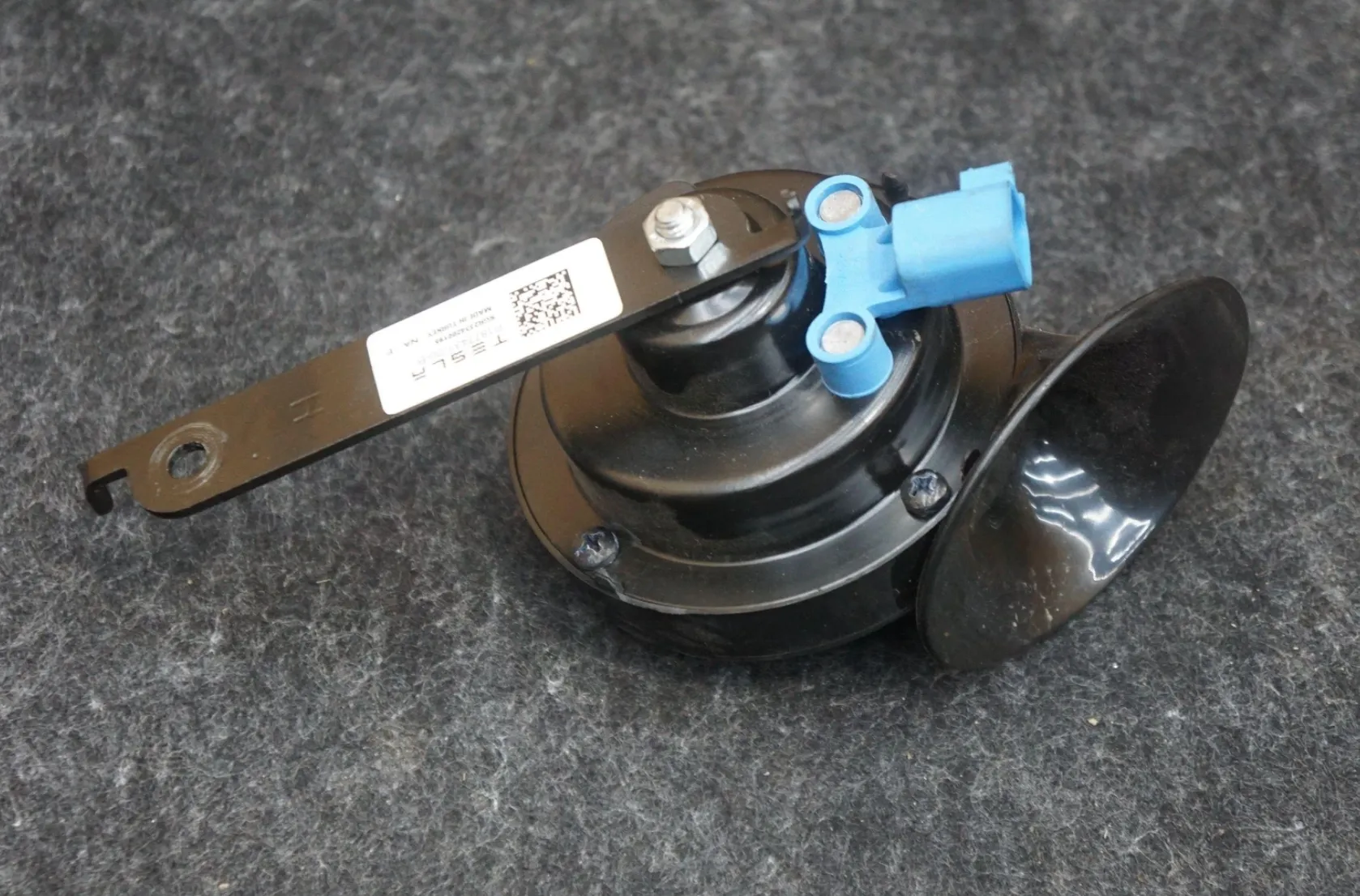 1877431-00-B Сигнал низького тону права сторона у зборі HORN ASSEMBLY-HIGH TONE-RIGHT HAND