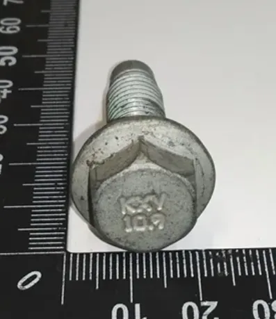 1846261-00-A БОЛТHFM10-1.5×36[109]G0410CMATA02 – НИЖНИЙ БОЛТ Втягувача BOLTHFM10-1.5×36[109]G0410CMATA02 – RETRACTOR BOTTOM BOLT