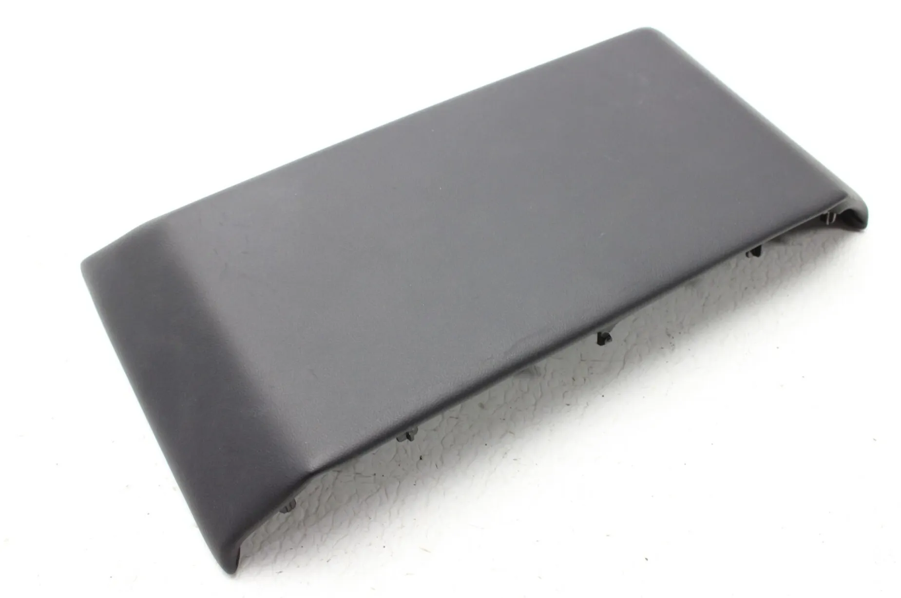 1876734-00-F Збірка ковпачка підлокітника ARMREST CAP ASSEMBLY