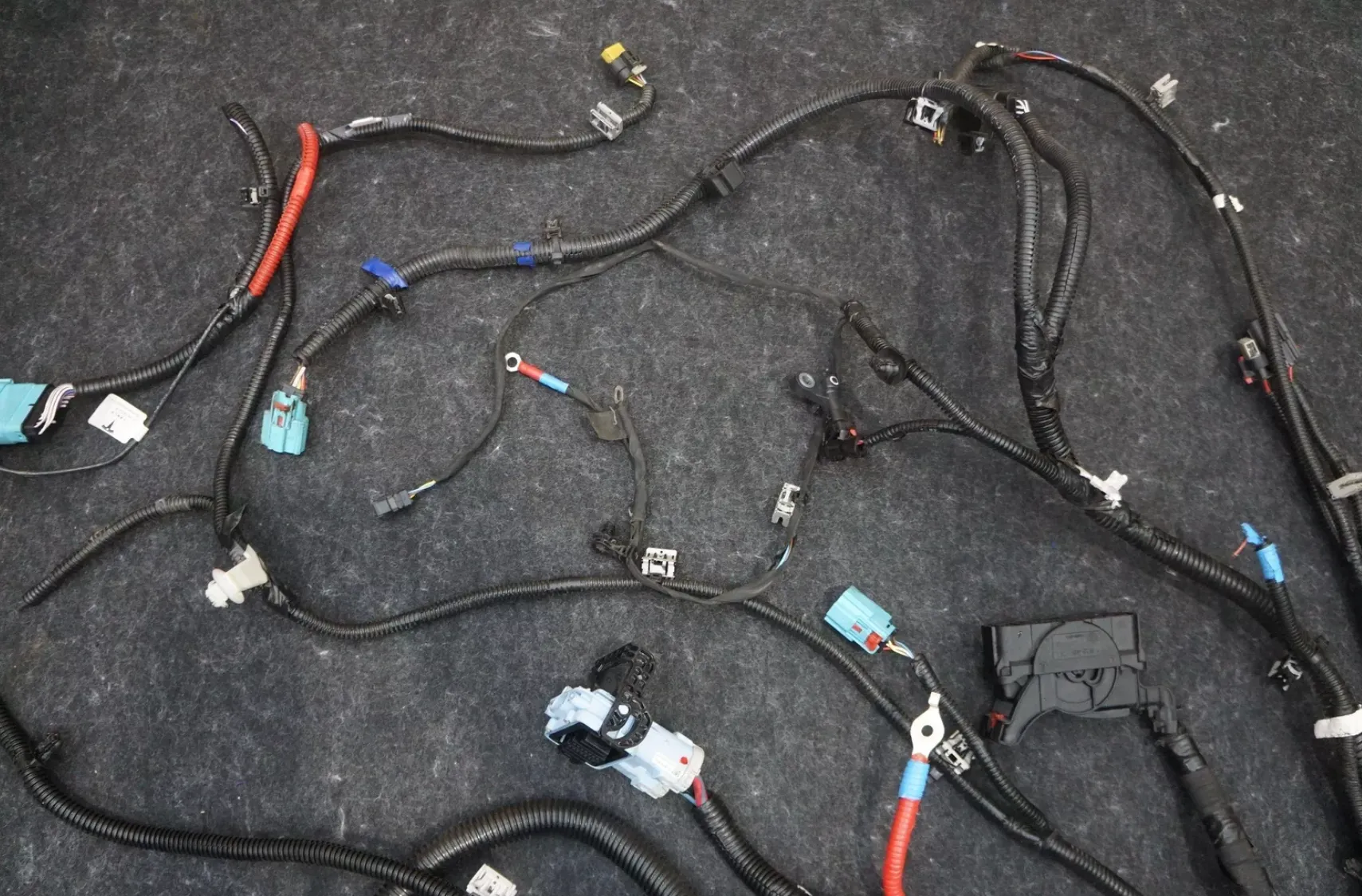 2812969-00-B Жгут лівого переднього багажника HARNESS-LEFT FRUNK