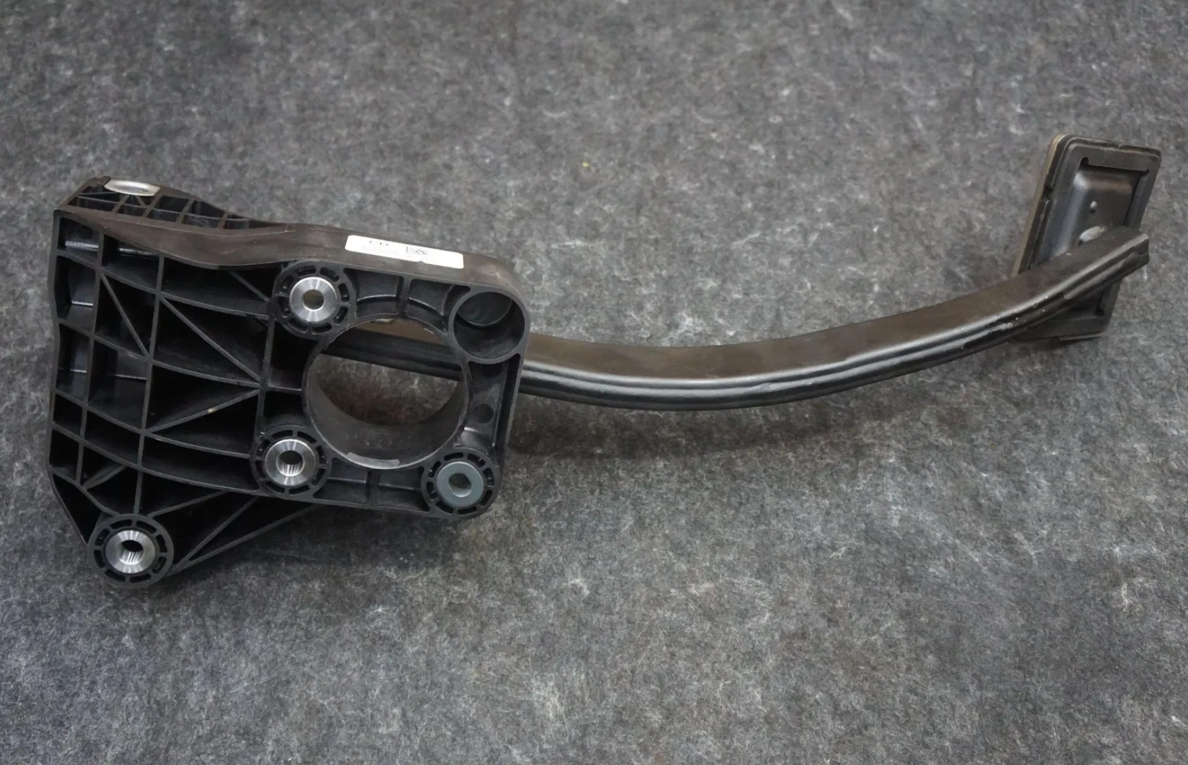 1250691-01-C Педаль гальма BRAKE PEDAL