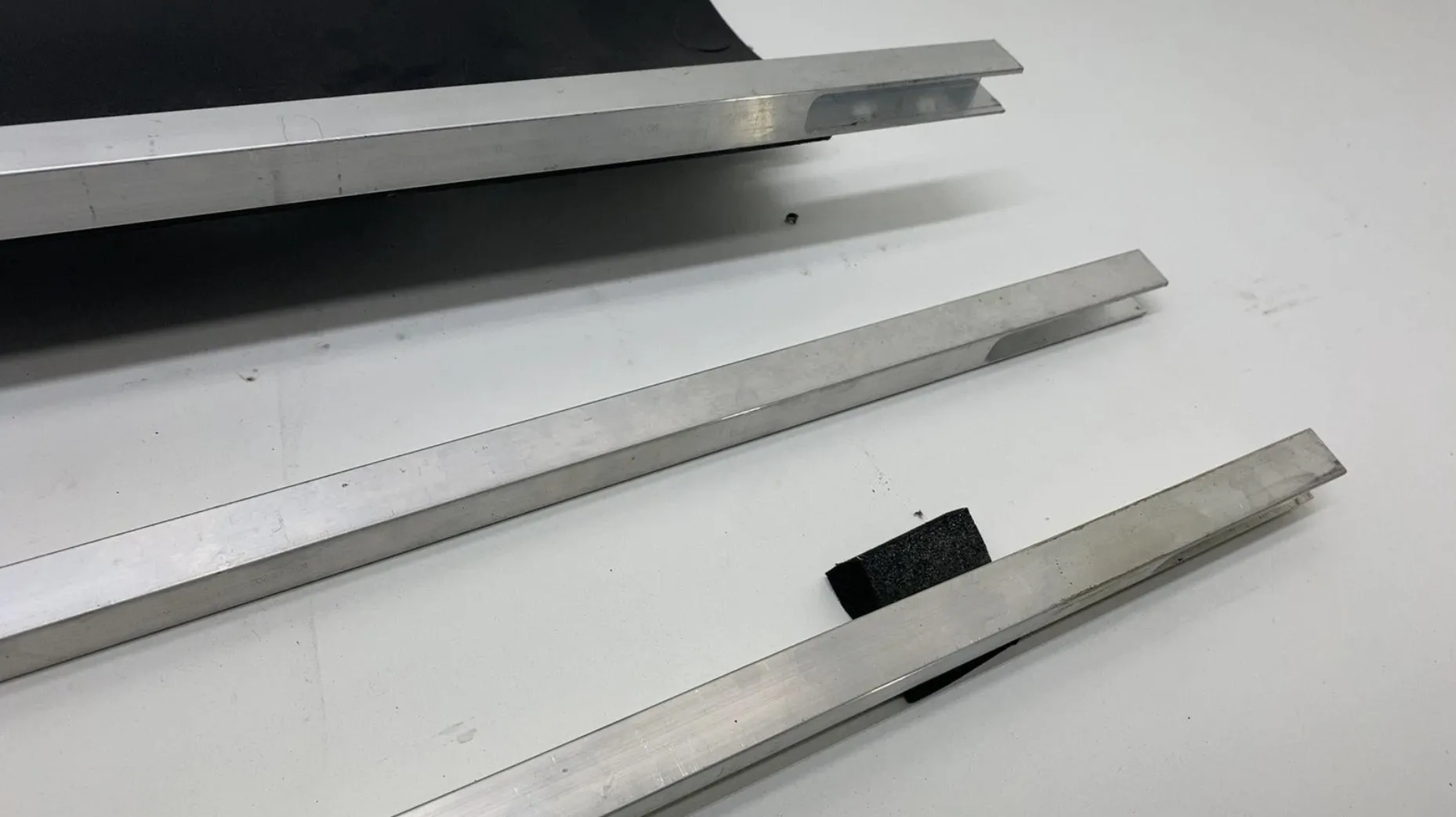 2006977-00-C Квадратний профіль — сервісний комплект для тонно SQUARE PROFILE – TONNEAU SERVICE KIT